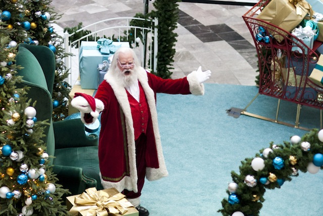 Santa Claus Sings Musical - Improv Everywhere